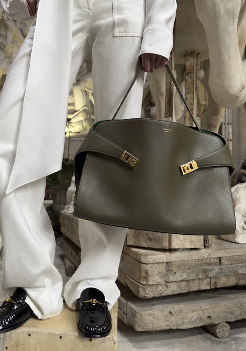 Piazza Sempione Luxe | ShopSimon